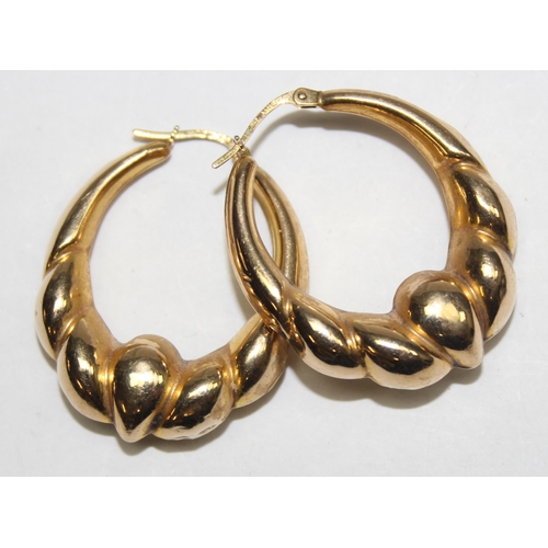 1140T - A large pair of 9ct gold creole hoop earrings, marked and XRF confirmed, approx 27mm wide, approx 4.... 