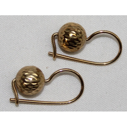 1160C - A pair of retro 9ct gold spinning ball earrings, marked and XRF confirmed, the ball approx 8mm tall,... 