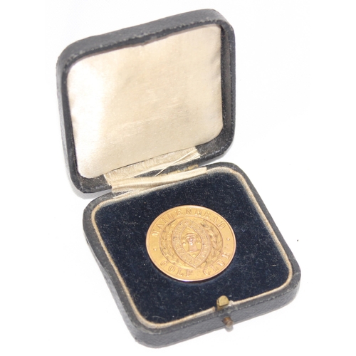 1160G - An early 20th century 9ct gold medallion, gold medal for Maidenhead Golf Club won in 1922, marked fo... 