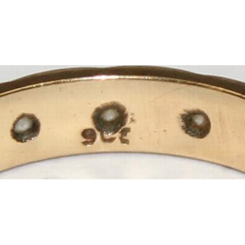 1160Z - A vintage 9ct gold and white stone eternity ring, marked and XRF confirmed, approx size O, approx 2.... 