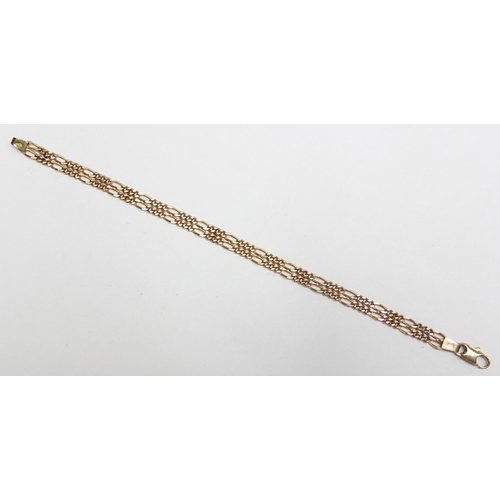 1110T - An Italian 9ct gold double Figaro link bracelet with flat Lobster claw clasp, marked and XRF confirm... 