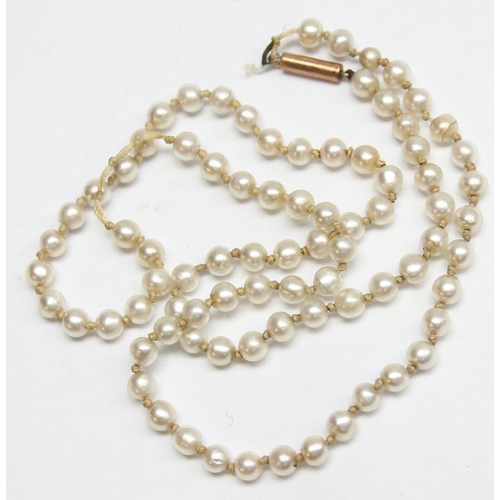 1110Z - A vintage seed pearl necklace with 9ct gold barrel clasp, approx 42cm long, presented in antique A.J... 