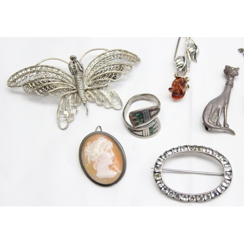 1190A - Qty of assorted silver jewellery to inc a silver filigree butterfly brooch, a silver mounted cameo b... 