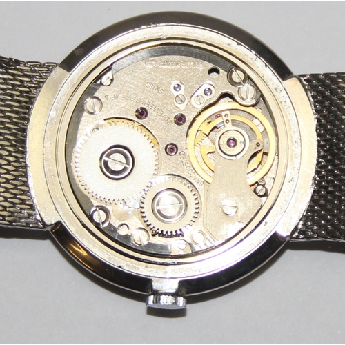 1333 - A retro Buler wristwatch with silver plated Flatmaster mesh strap and mechanical movement, the case ... 