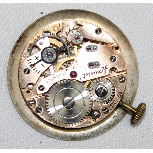 1339 - A vintage 9ct gold cased Accurist gent's wristwatch with mechanical movement, case marked for Birmin... 