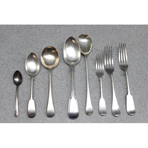 1020K - A large qty of assorted silver plated cutlery, approx 4.3kg gross