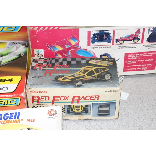 1520E - Vintage toys/games to incl Micro Scalextric Street Mayhem, Volkswagen Beetlemania and Radio Shack Fl... 