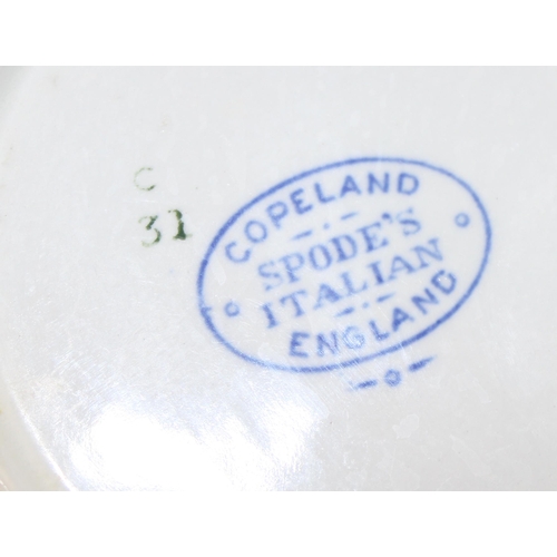 1865 - Qty of Copeland Spode Italian pattern to include dinner plates