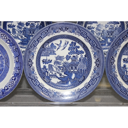 1866 - Qty of old willow pattern china by various manufacturers to include Churchill and Wedgewood