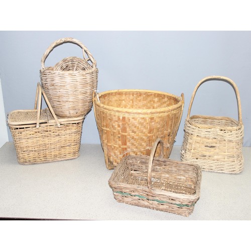 274 - 5 assorted wicker baskets, largest approx 45cm diam