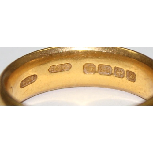 1101 - An antique 22ct gold wedding band ring, Birmingham 1924, approx size O, approx 9.77g gross