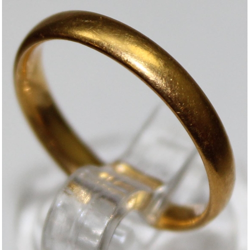 1102 - A vintage 22ct gold wedding band ring, Birmingham 1929, approx size L, approx 2.91g gross