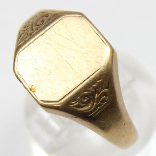 1113 - A vintage 9ct gold signet ring with engraved shoulders and plain cartouche, marked for Birmingham 19... 