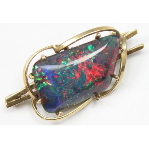 1121 - A vintage 9ct gold mounted opal triplet brooch, unmarked but XRF confirmed as 9ct gold, approx 34mm ... 