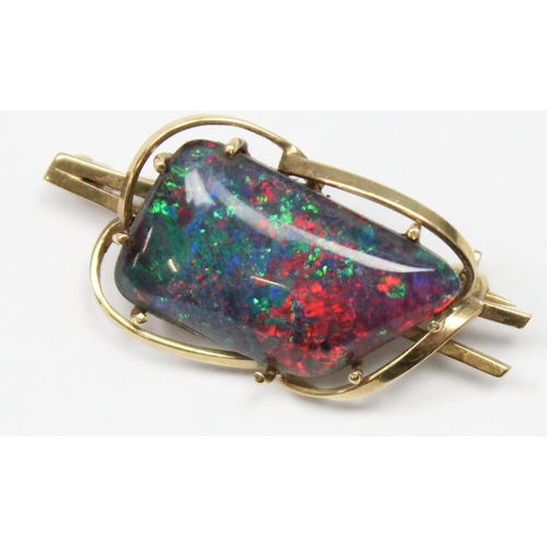 1121 - A vintage 9ct gold mounted opal triplet brooch, unmarked but XRF confirmed as 9ct gold, approx 34mm ... 