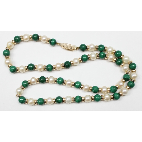 1124 - A vintage pearl and malachite bead necklace with 9ct gold clasp, clasp marked 375 and XRF confirmed,... 