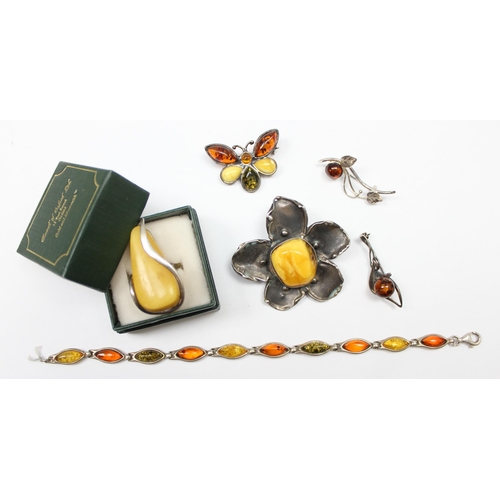 1128 - Qty of assorted silver and amber jewellery to inc 4 brooches, one formed as a butterfly, a silver an... 