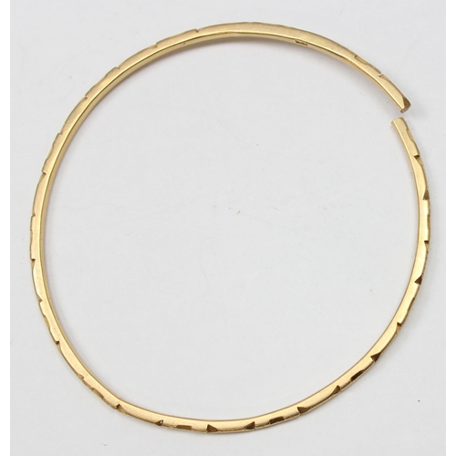 1161 - A heavy 18ct gold bangle, marked 18 and XRF confirmed, approx 15.72g gross, broken