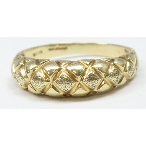 1169 - A vintage 14ct gold Italian made keeper ring with woven design, marked and XRF confirmed, approx siz... 