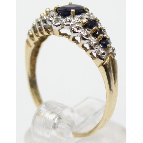 1171 - A vintage 9ct gold sapphire set ring, marked and XRF confirmed, approx size R, approx 2.81g gross