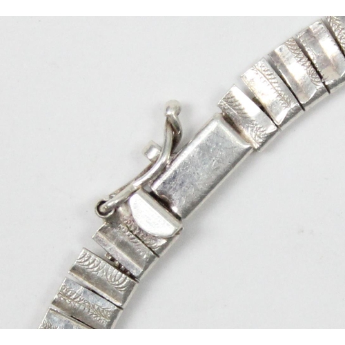 1120U - A retro 925 silver textured Cleopatra necklace, marked and XRF confirmed, approx 43cm long, approx 2... 