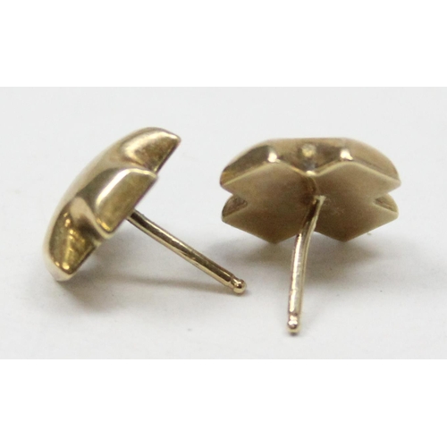 1120R - A pair of 9ct gold cross earrings, seemingly unmarked but XRF confirmed, approx 1.06g gross