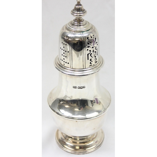 1075 - A superb quality Georgian style antique silver sugar castor, Sheffield 1918 by Atkin Brothers, appro... 