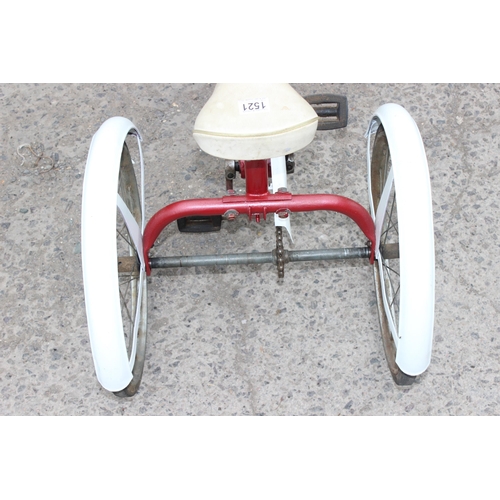 1521 - A vintage red painted child's tricycle