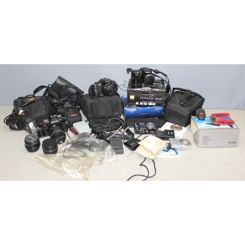 651 - Qty of assorted digital and film cameras to inc Pentax P50, Lumix FZ100, Canon SX500 IS etc