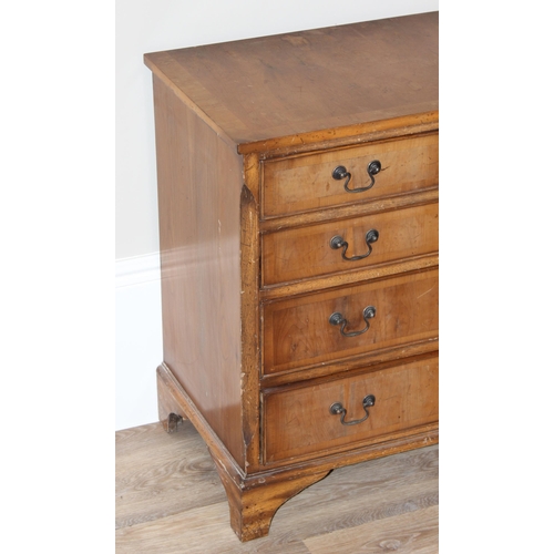 63 - A George III style 2 over 3 chest of drawers with brass drop handles, approx 75cm wide x 43cm deep x... 