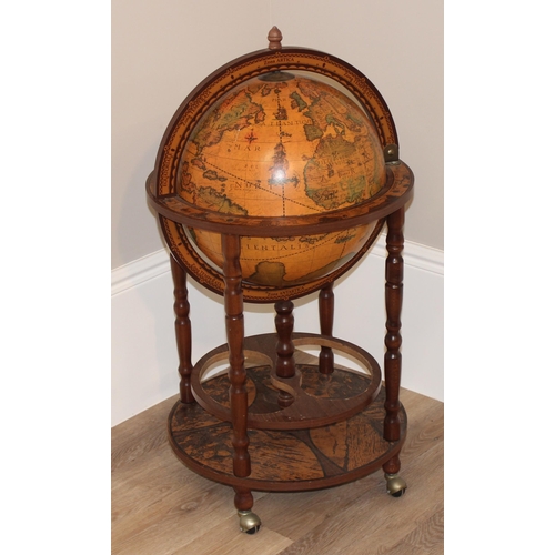 52 - Retro globe drinks cabinet, approx 49cm wide x 49cm deep x 96cm tall