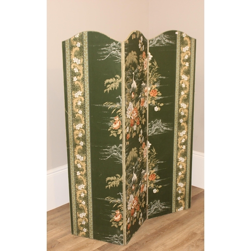 81 - A vintage upholstered dressing screen, approx 132cm x 152cm