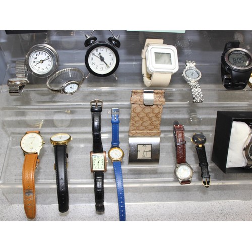 1315 - Qty of assorted vintage and later watches to incl a Longines wristwatch with L729.2 cal quartz movem... 