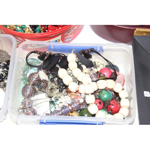 1110 - Large qty of assorted costume jewellery and boxes/cases