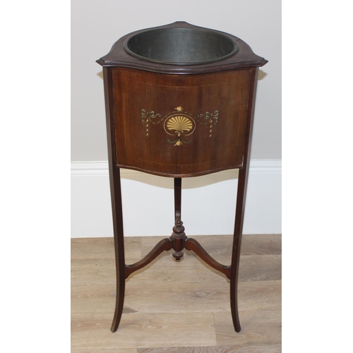 149 - An Edwardian Sheraton Revival mahogany jardinière stand with metal liner, approx 42cm wide x 96cm ta... 