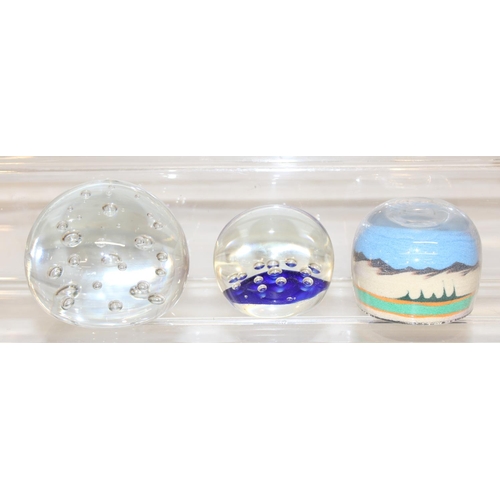 1510 - Qty of glass paperweights to incl Caithness, tallest approx 9cm