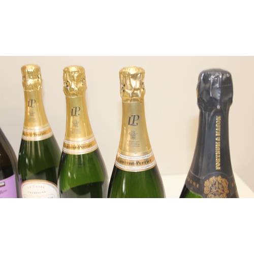 1522 - 8 bottles of sparkling wine and Champagne to incl Laurent-Perrier and Varichon & Clerc Privelege Bla... 