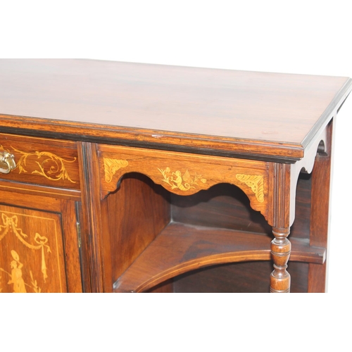 153 - An extremely decorative Edwardian period mahogany sideboard in the manner of James Shoolbred, decora... 