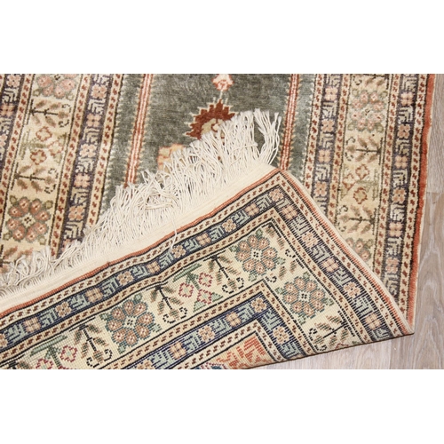 204 - Vintage hand knotted prayer rug, approx 112cm x 62cm