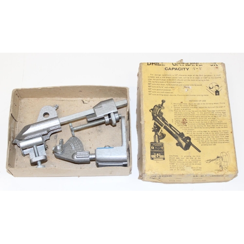 715 - Qty of vintage engineering and other tools to include Starrett micrometer, Stanley No.50 plane, and ... 