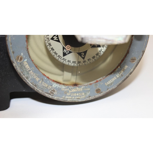 1408 - An Air Ministry style hand held compass 21845/b by Henry Browne & Son of London