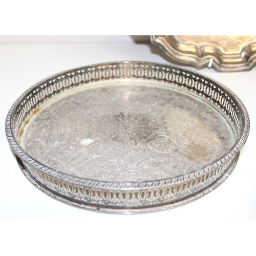 1052 - Early 20c hallmarked star cut based glass trinket pot with silver banded collar and lid with vacant ... 