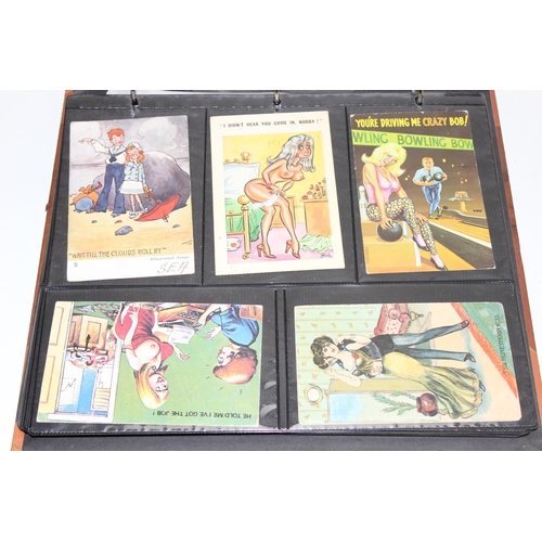 576 - A large qty of assorted cigarette cards, some in vintage Player's Cigarette and other packaging