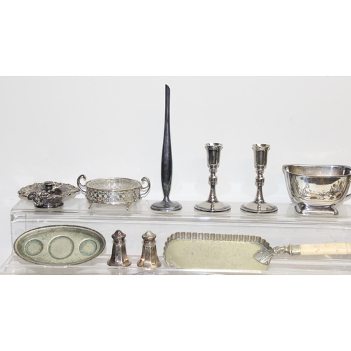 1048 - Qty of mixed silver-plated curios and some other metalware to incl flatware, bowls, photo frame etc,... 