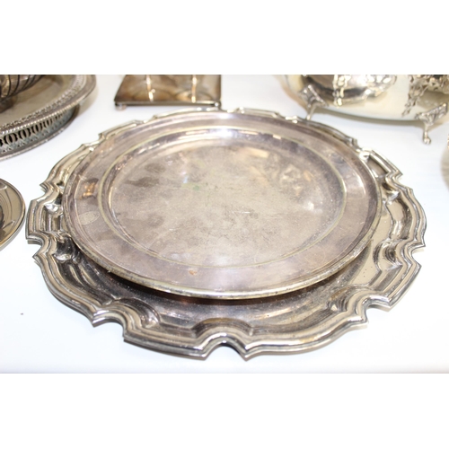 1052 - Qty of antique and later silver-plated items to incl serving trays, baskets, cruet stand etc, approx... 