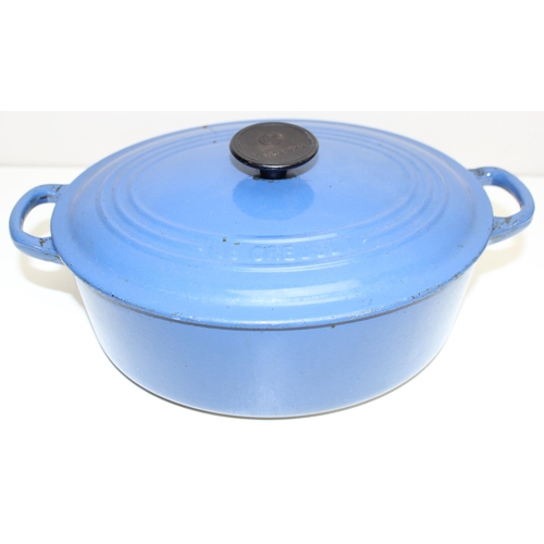 1770 - 3 vintage pieces of Le Creuset cast iron cookware, all in blue enamel, to incl size 30 & 27 casserol... 