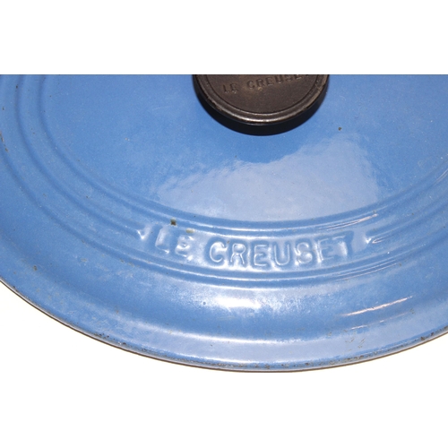 1770 - 3 vintage pieces of Le Creuset cast iron cookware, all in blue enamel, to incl size 30 & 27 casserol... 