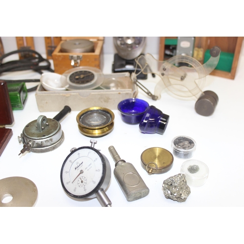 724 - Mix of miscellaneous items to incl Osgarset setting dryer, vintage wall clock, wine thermometer, mic... 