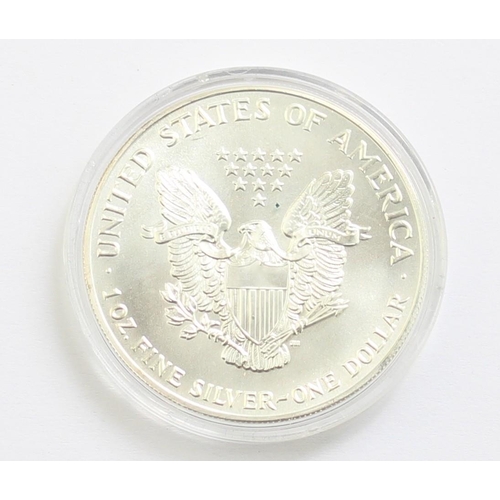 1280 - Silver coins - 1993 USA 1oz fine silver $1 Eagle, in capsule