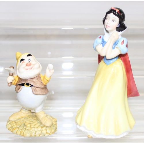 1667 - Royal Doulton figures of Snow White & The 7 Dwarfs (2 of Dopey but different designs), all with orig... 